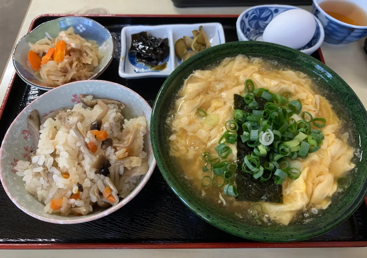 京都　あったりなかったり　勢野うどん　MOREJAPAN
