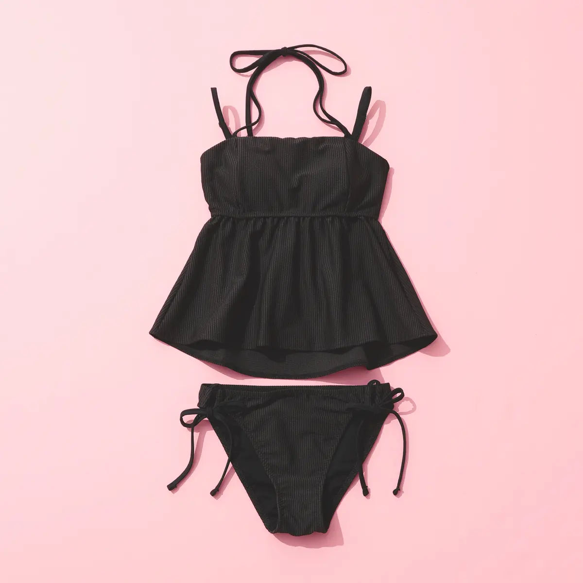 「PEAK&PINE（ピーク&パイン）」のチョーカー風ベアトップビキニ