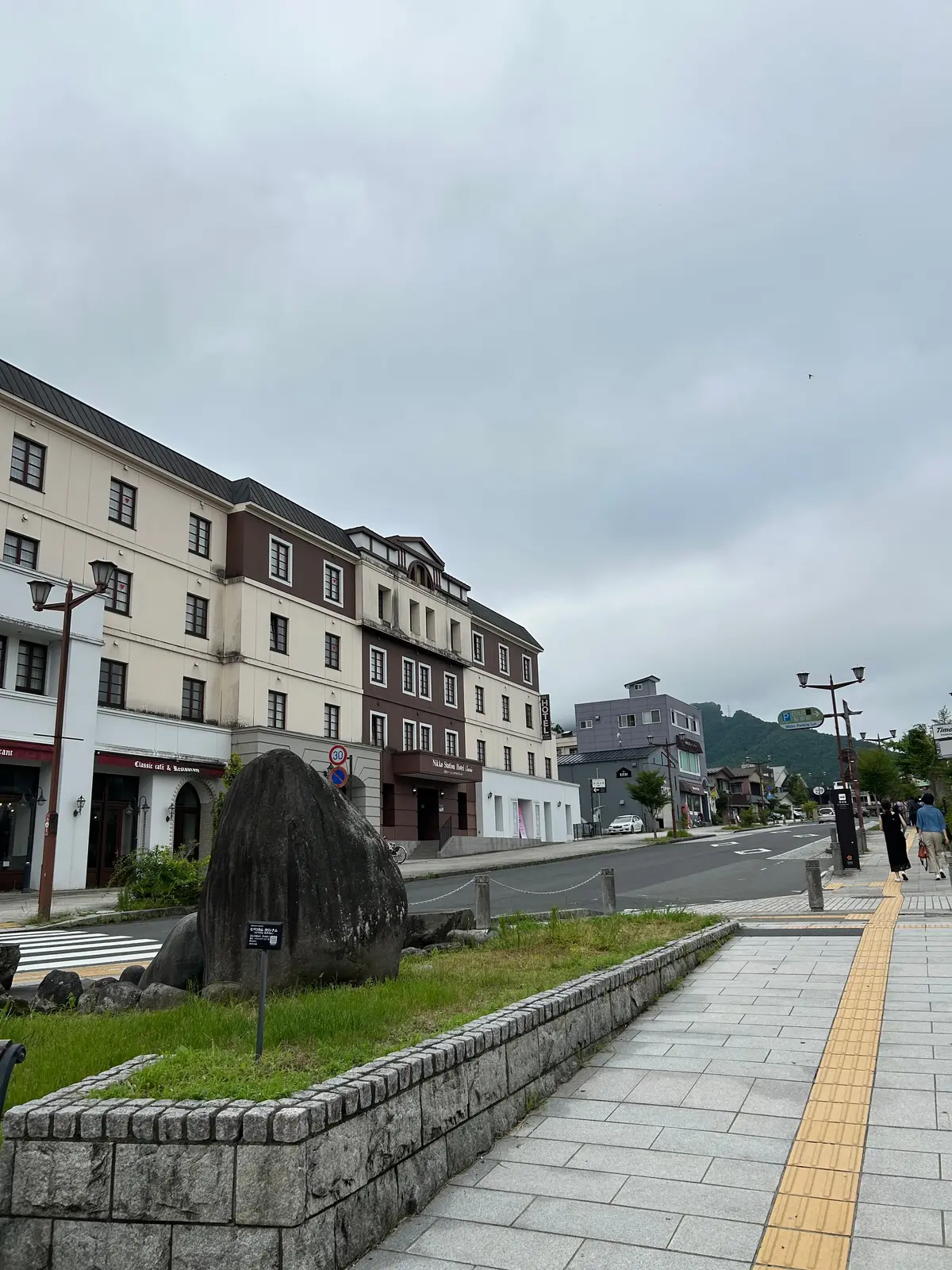 日光駅から東武日光駅のバス停まで