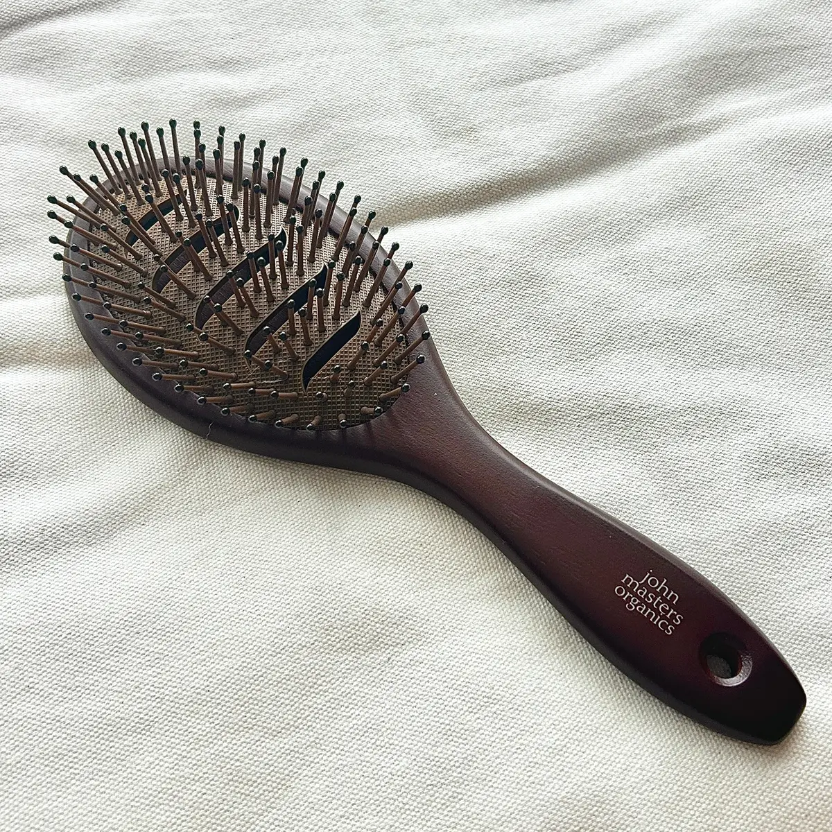 人気スポー新作 忖度なし！これぞ名品！『johnmastersorganics』のヘアブラシ | MORE ヘアブラシ・コーム