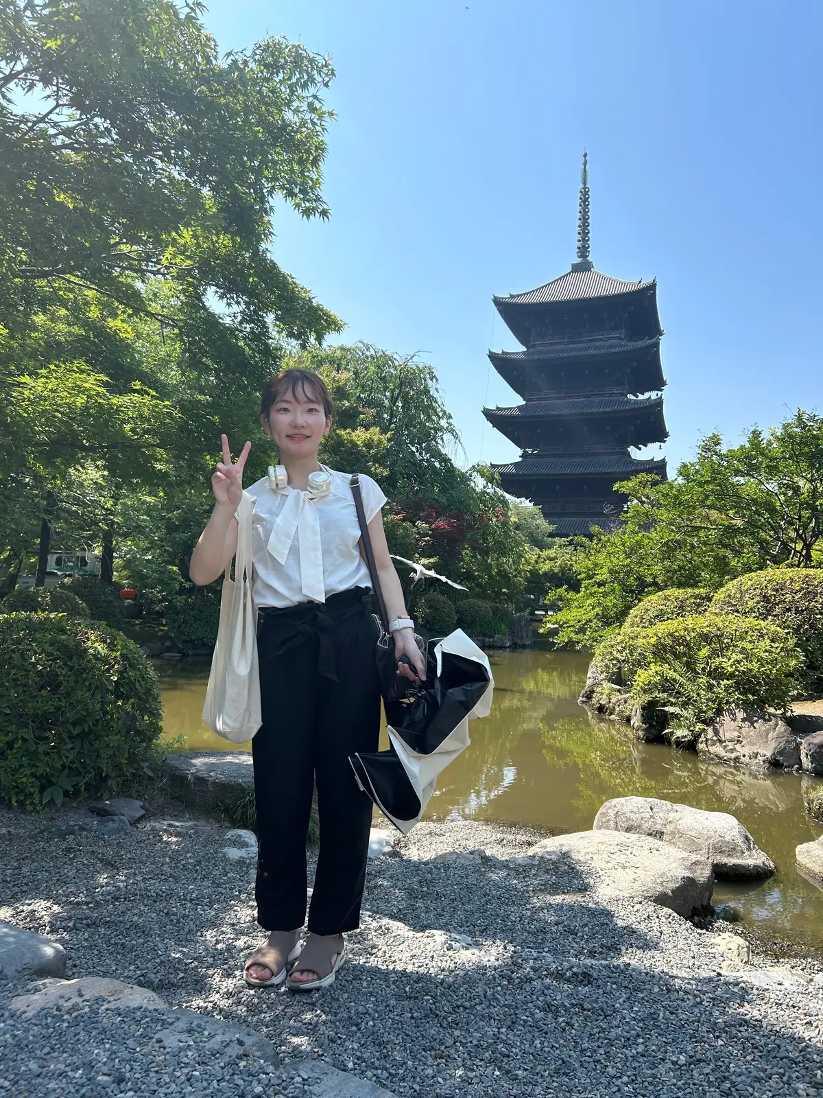 五重塔で記念撮影