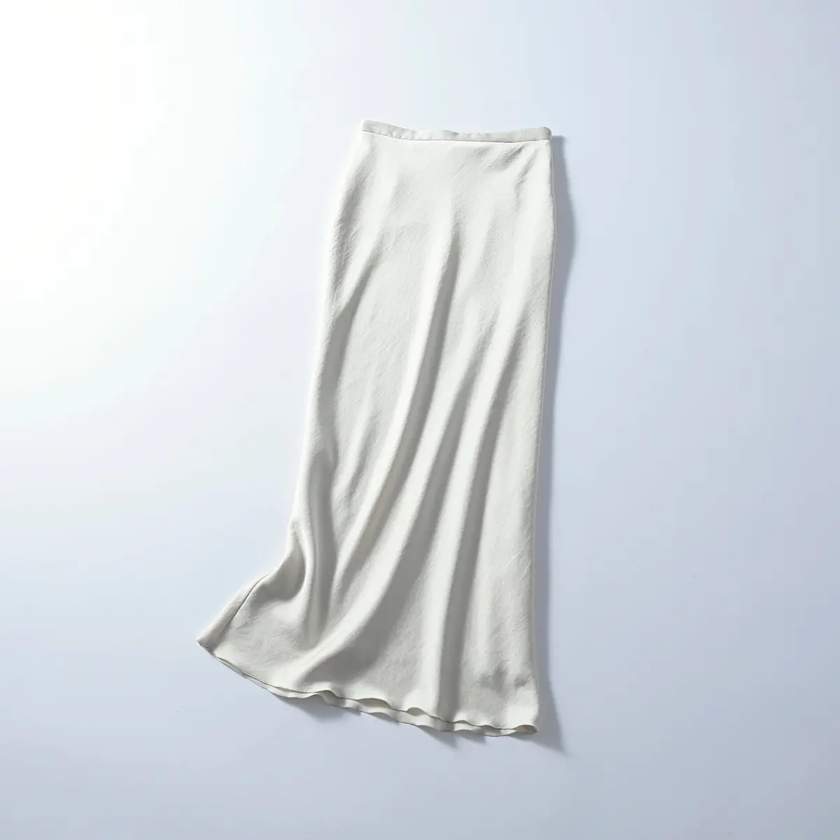 『プラージュ』のナロースカート