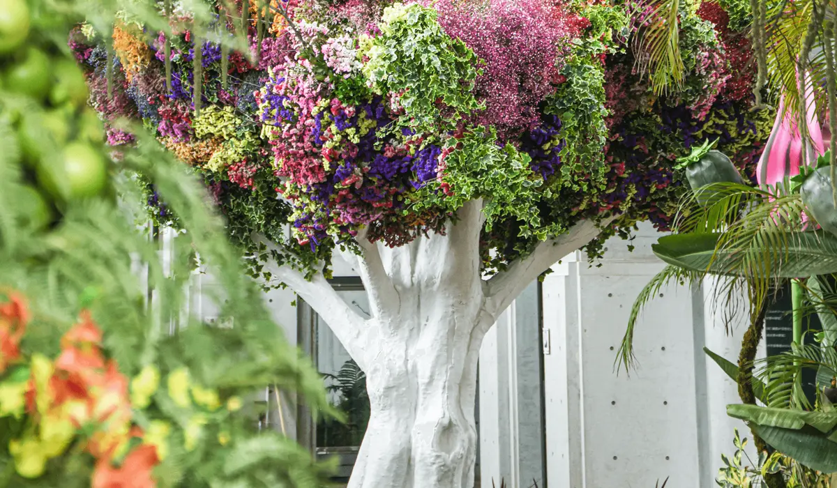 ■ 五感で楽しむ！花と自然に包まれる没入空間