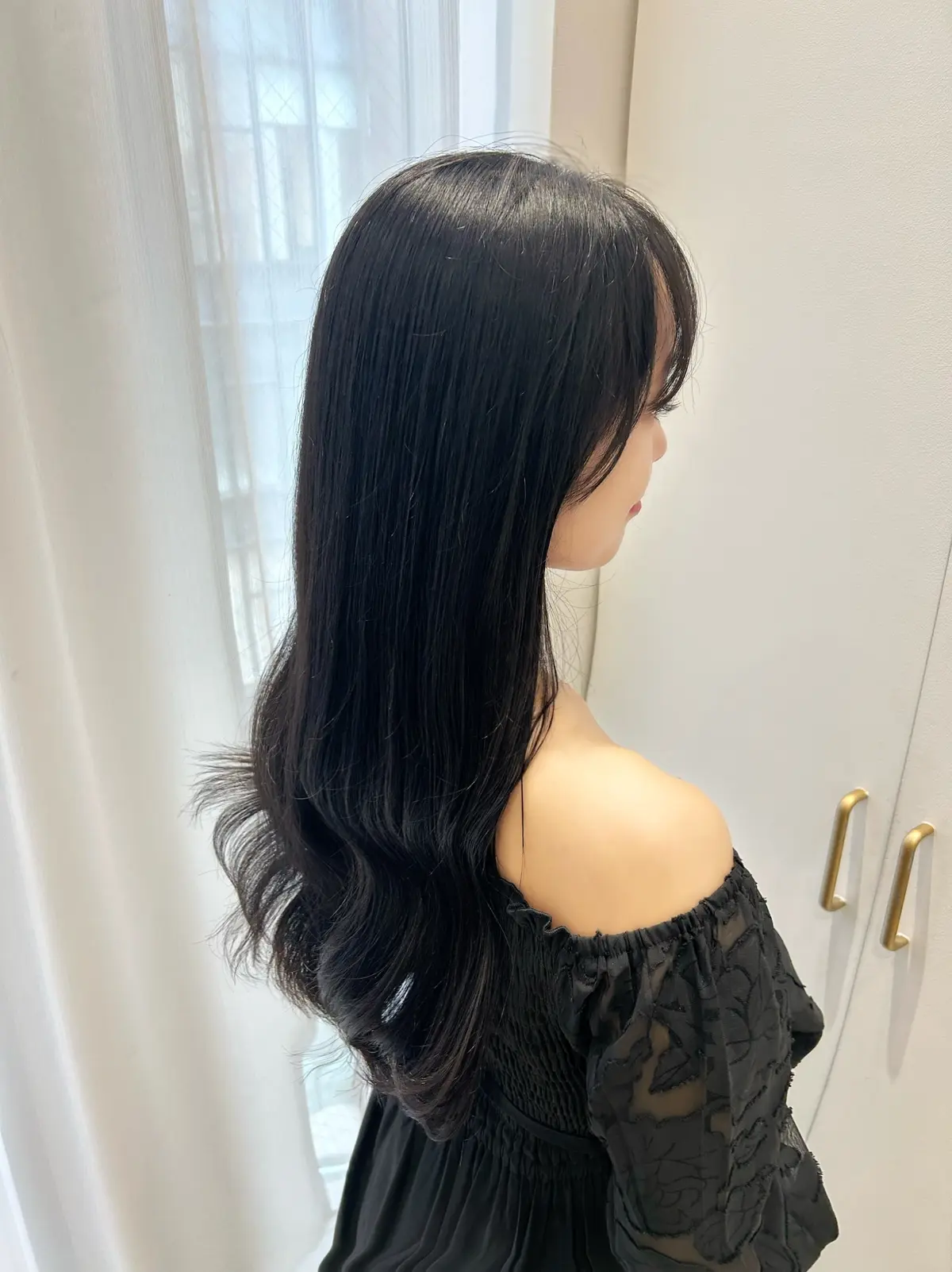 《黒髪ロング》春こそ楽しむ“透け感ダークの画像_2