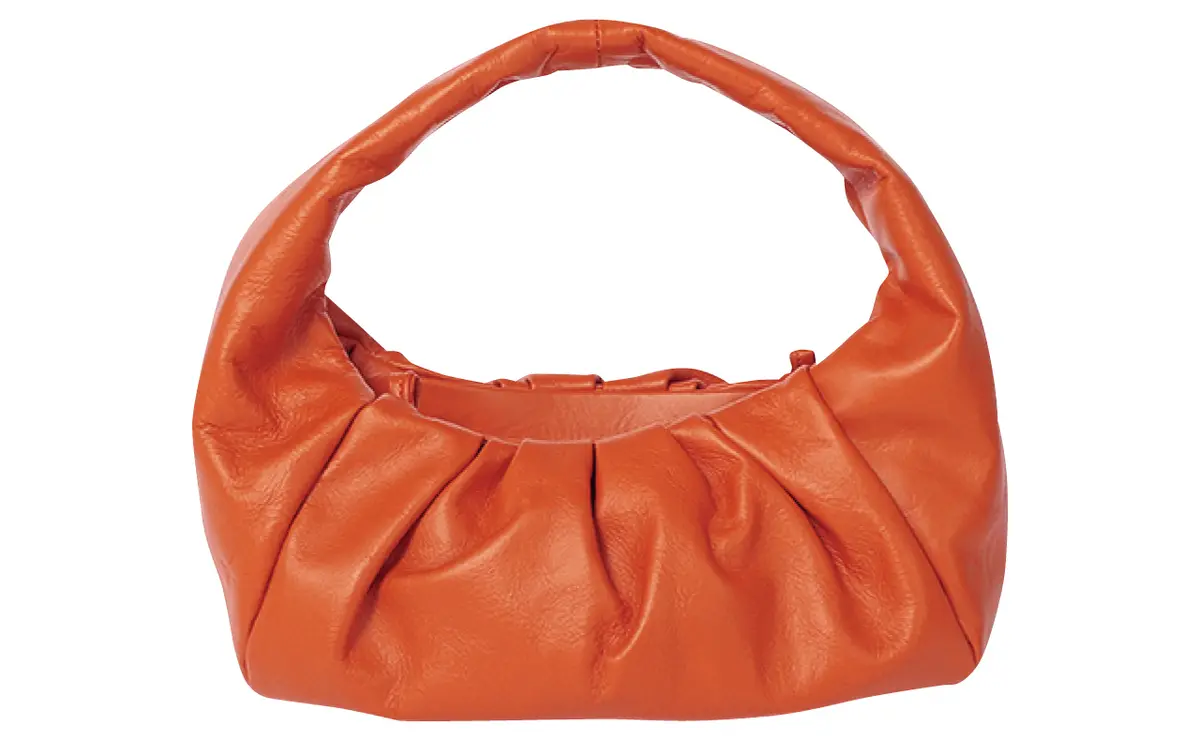 オーレンティのオレンジのバッグ