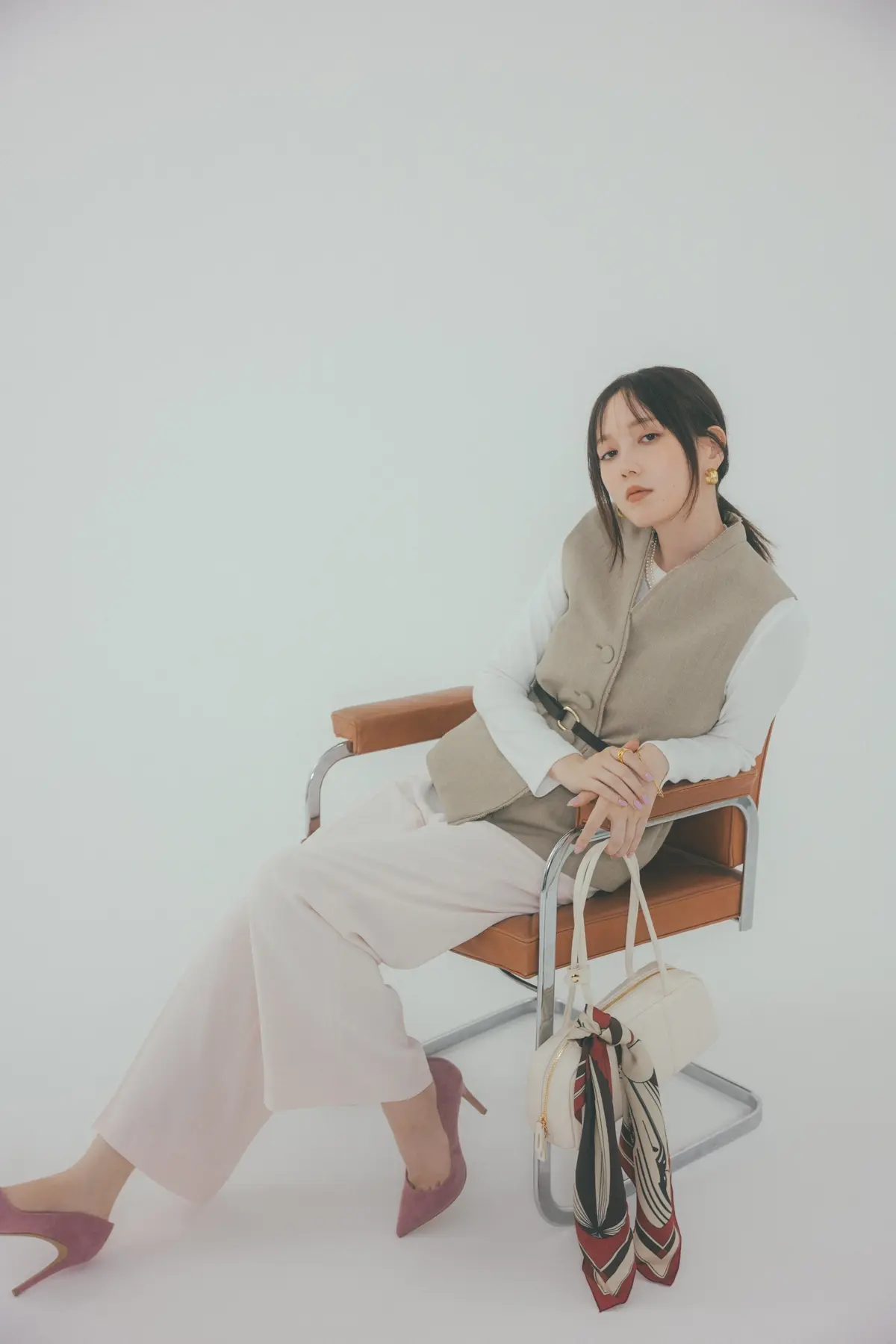 本田翼　ジレコーデ　より