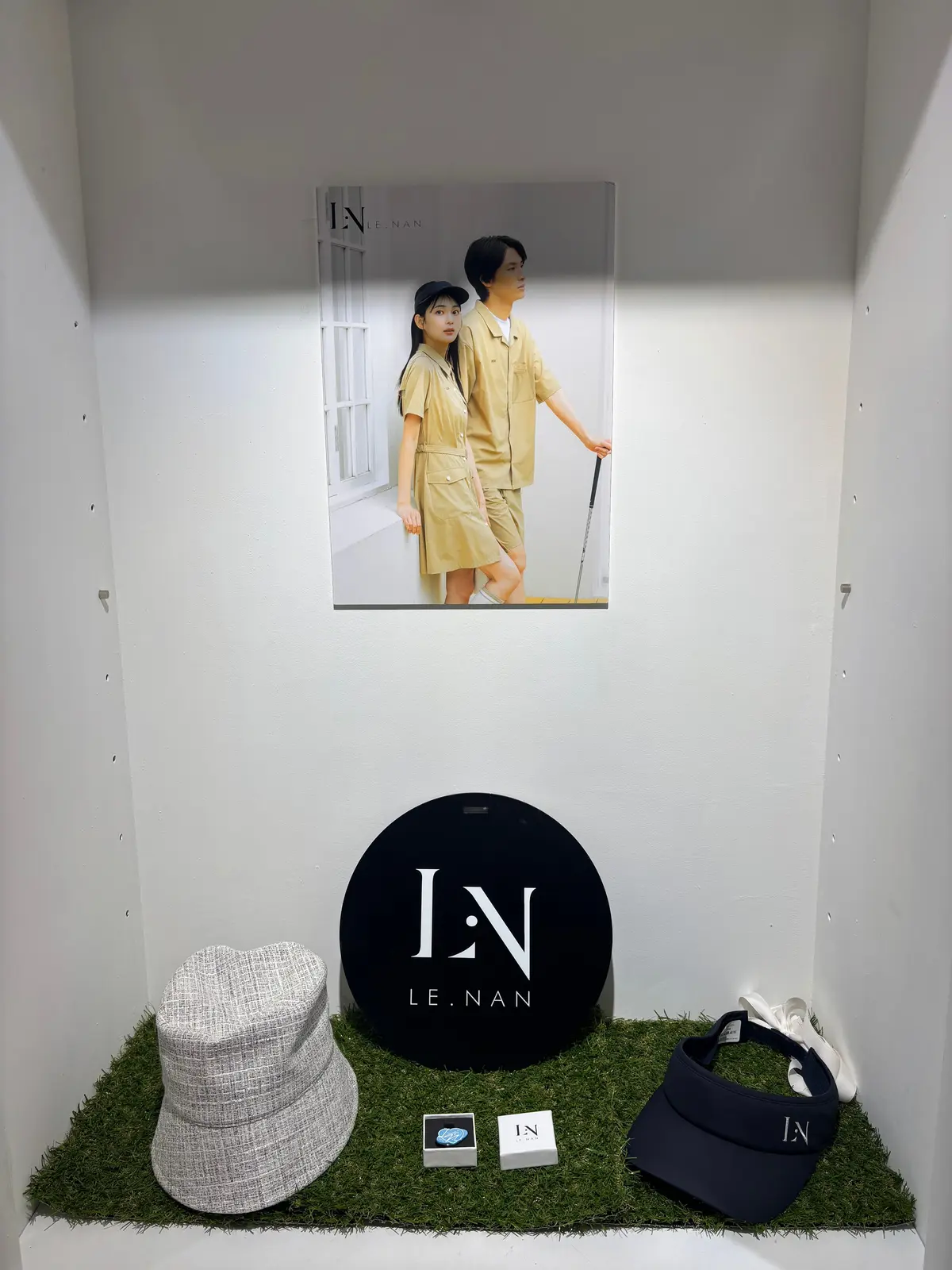 【週末限定!】私服でも着られる上品でお洒の画像_10