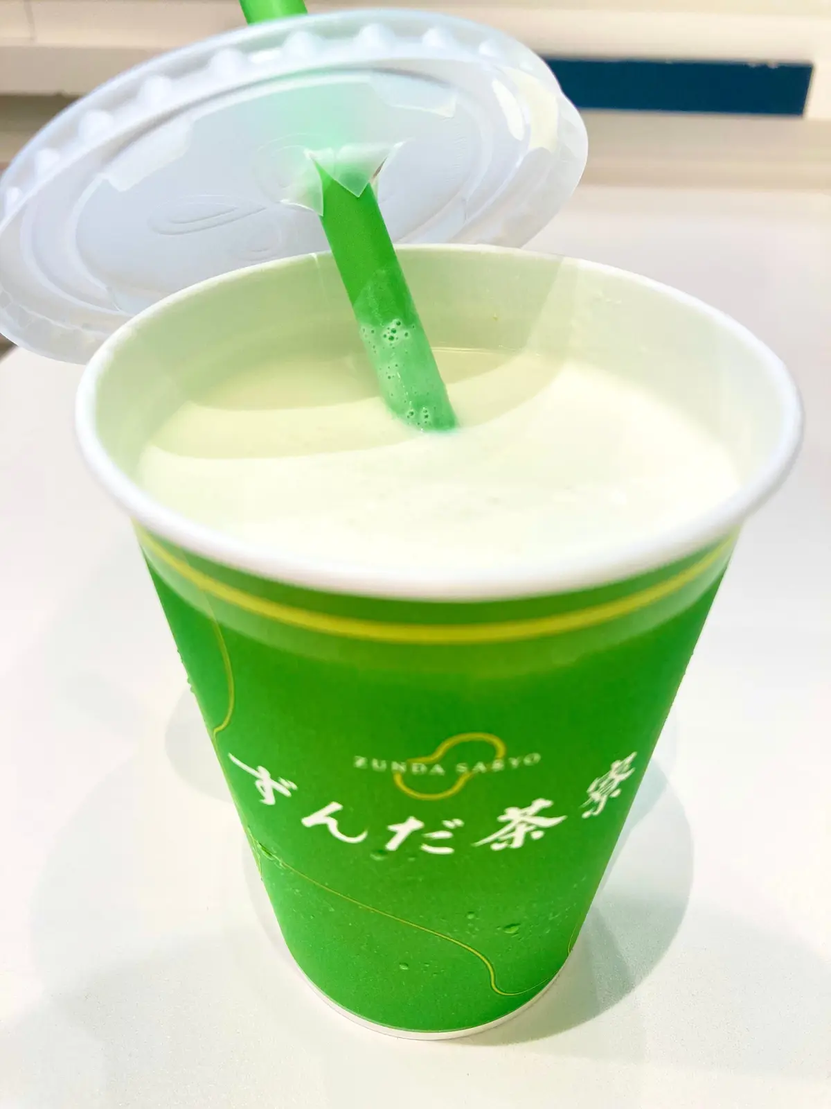 仙台駅　エキナカ　カフェ　ずんだ茶寮　仙台駅ずんだ小径店　ずんだシェイク　