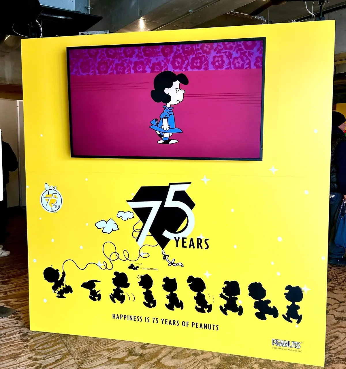 MOREインフルエンサーズ　スヌーピー　ガチャ　75周年