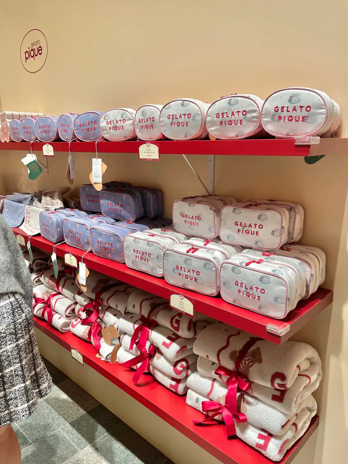 東京・表参道ヒルズで開催中の「ジェラート ピケ クリスマスギフトマーケット(GELATO PIQUE CHRISTMAS GIFT MARKET) 2024」