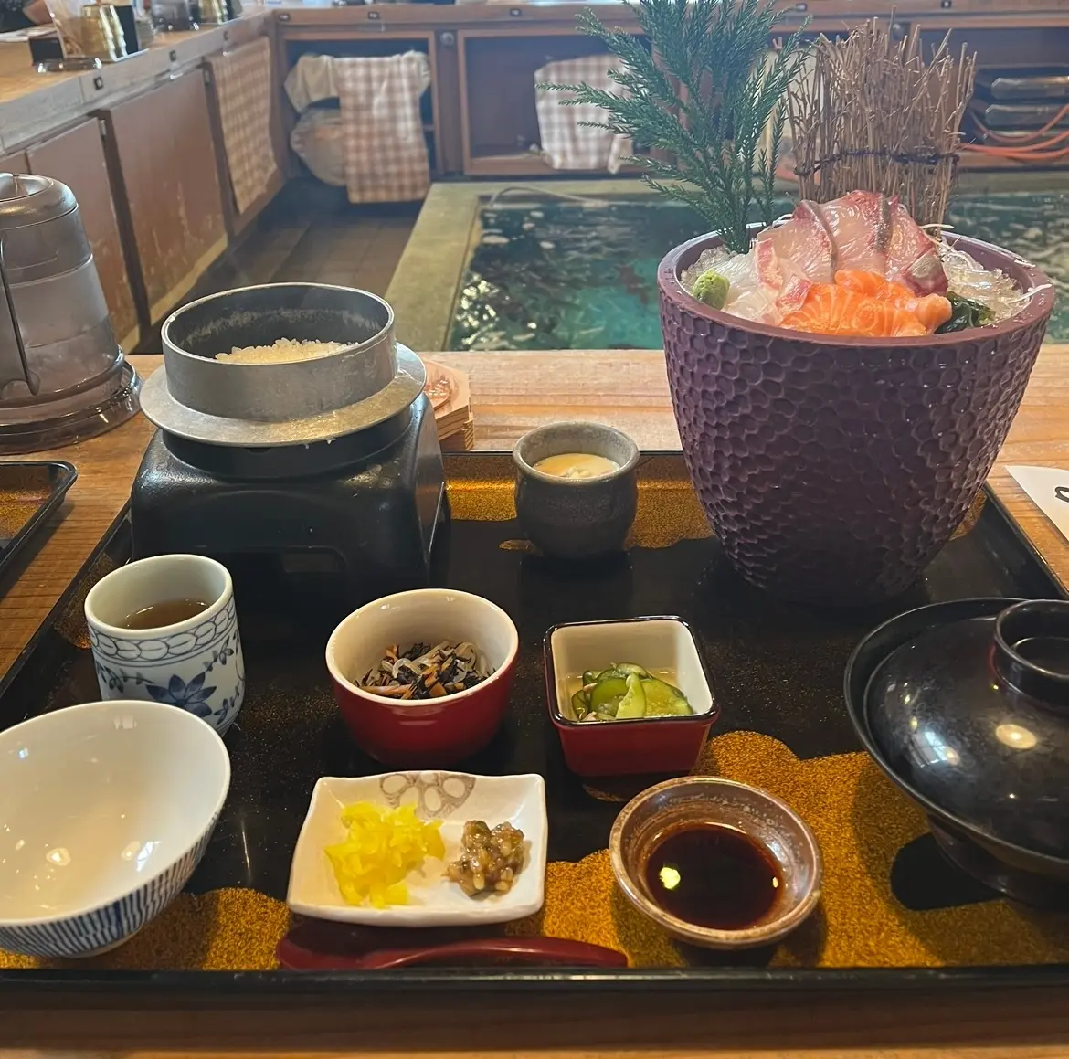 高知県_漁ま_刺身盛り合わせ定食