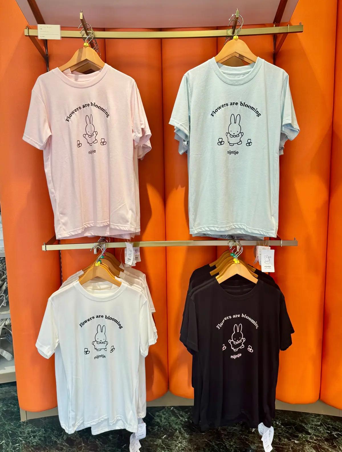 「Tシャツ」※店舗＆ハウステンボス限定（¥3800）