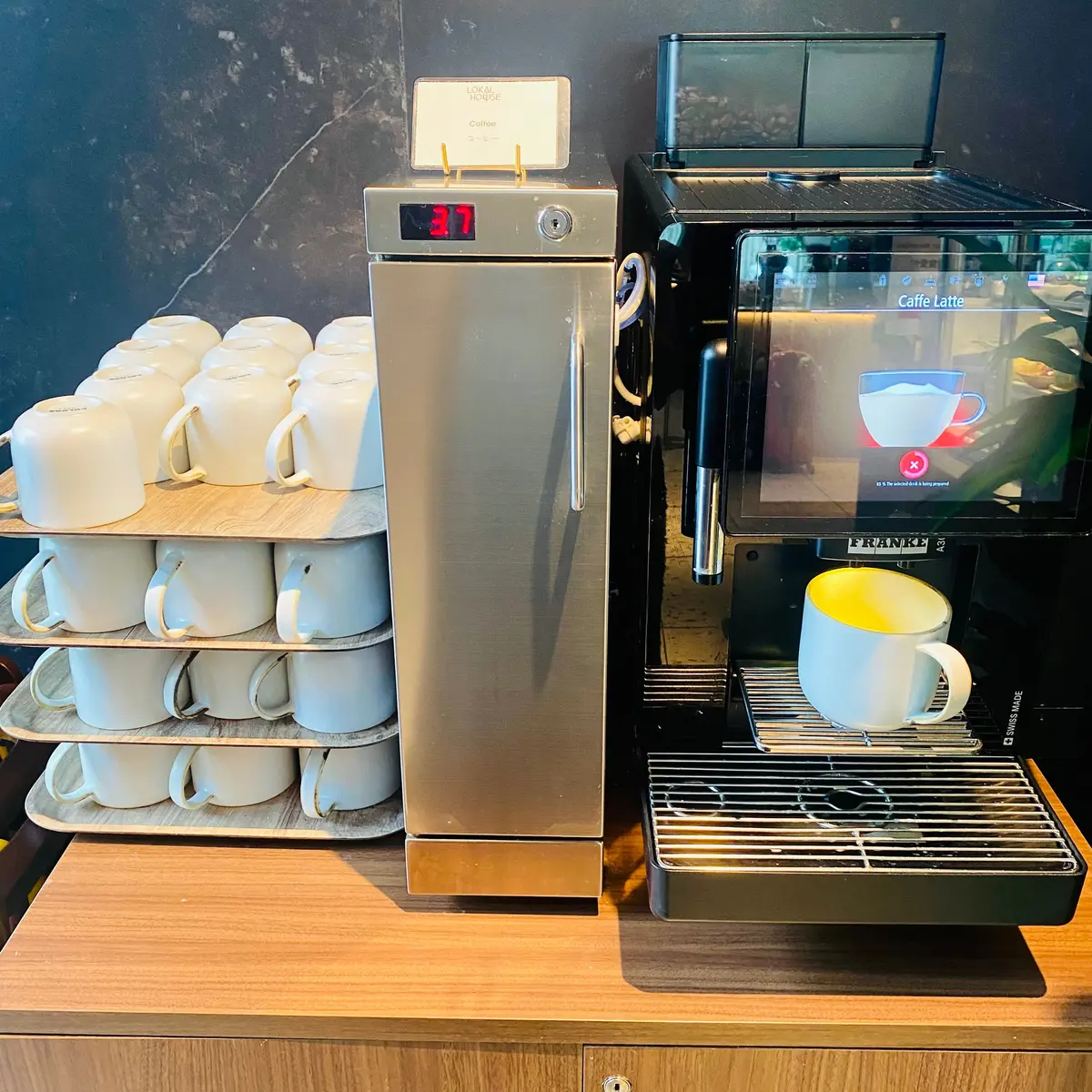 コーヒー／紅茶飲み放題