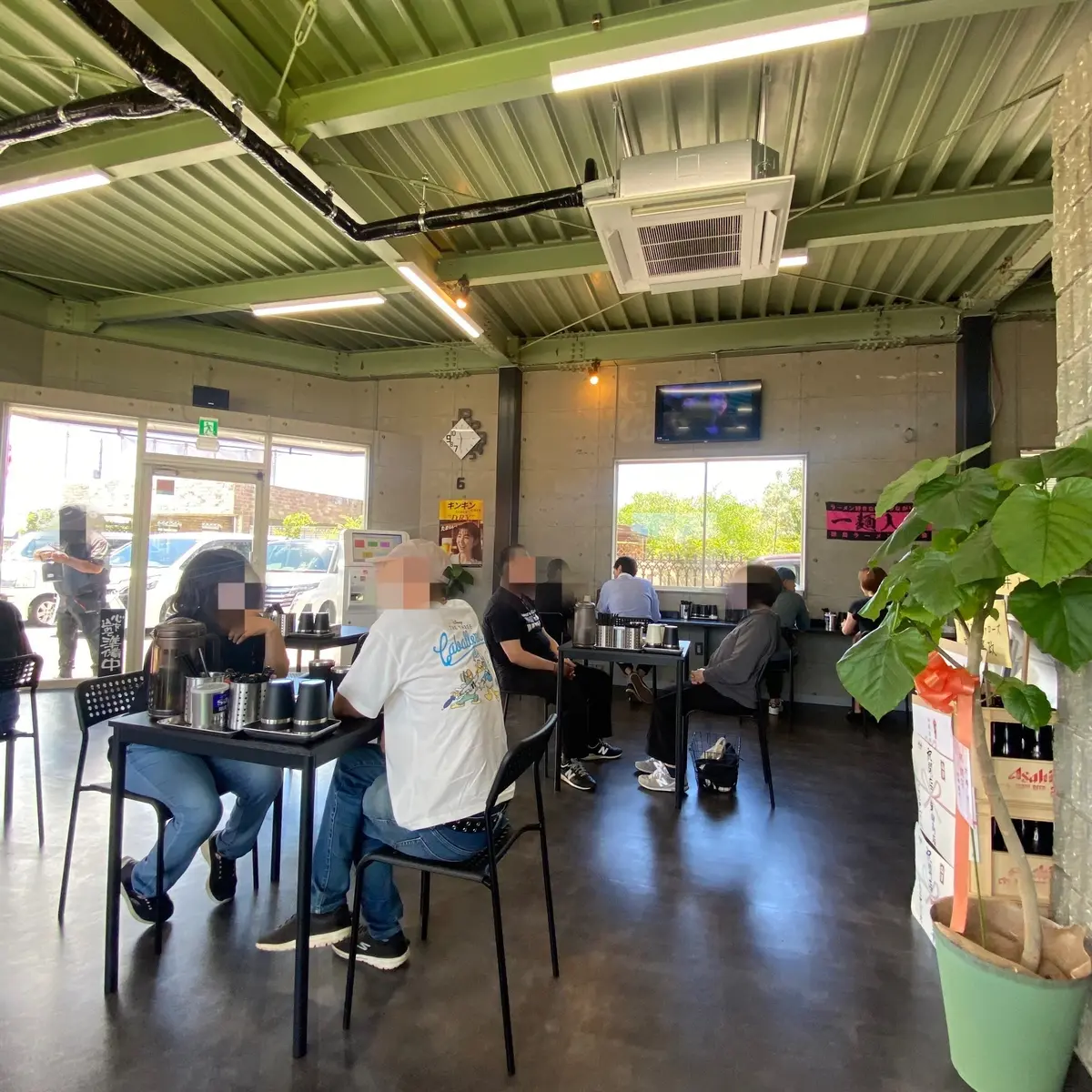 『中華そば 大寿』の店内