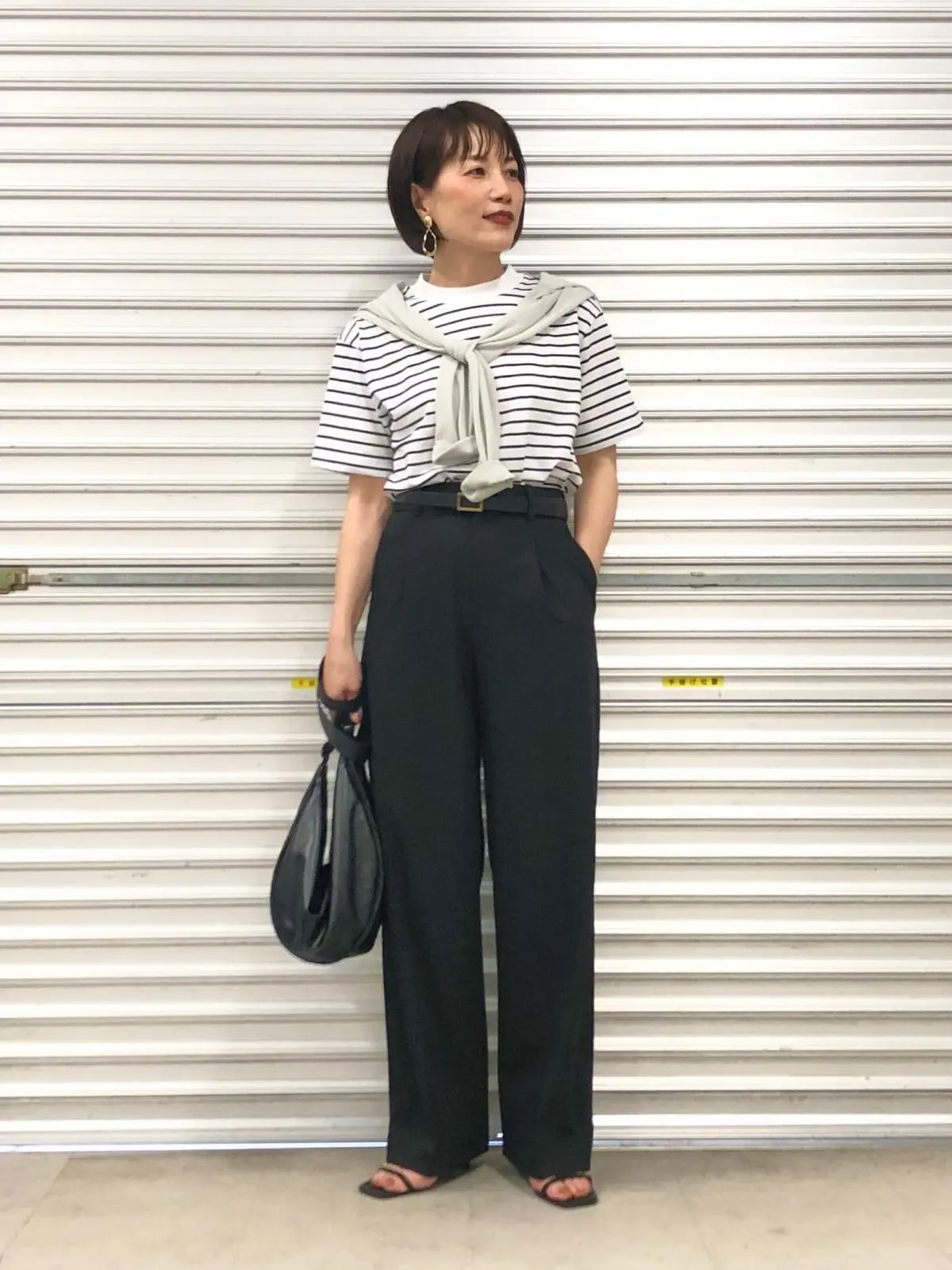 ユニクロ　機内コーデ　ボーダートップスとパンツ