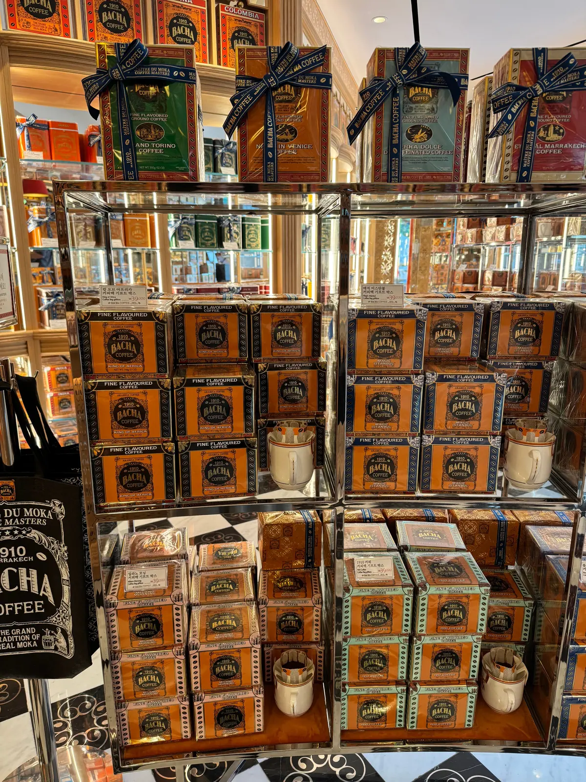 バシャコーヒー内装