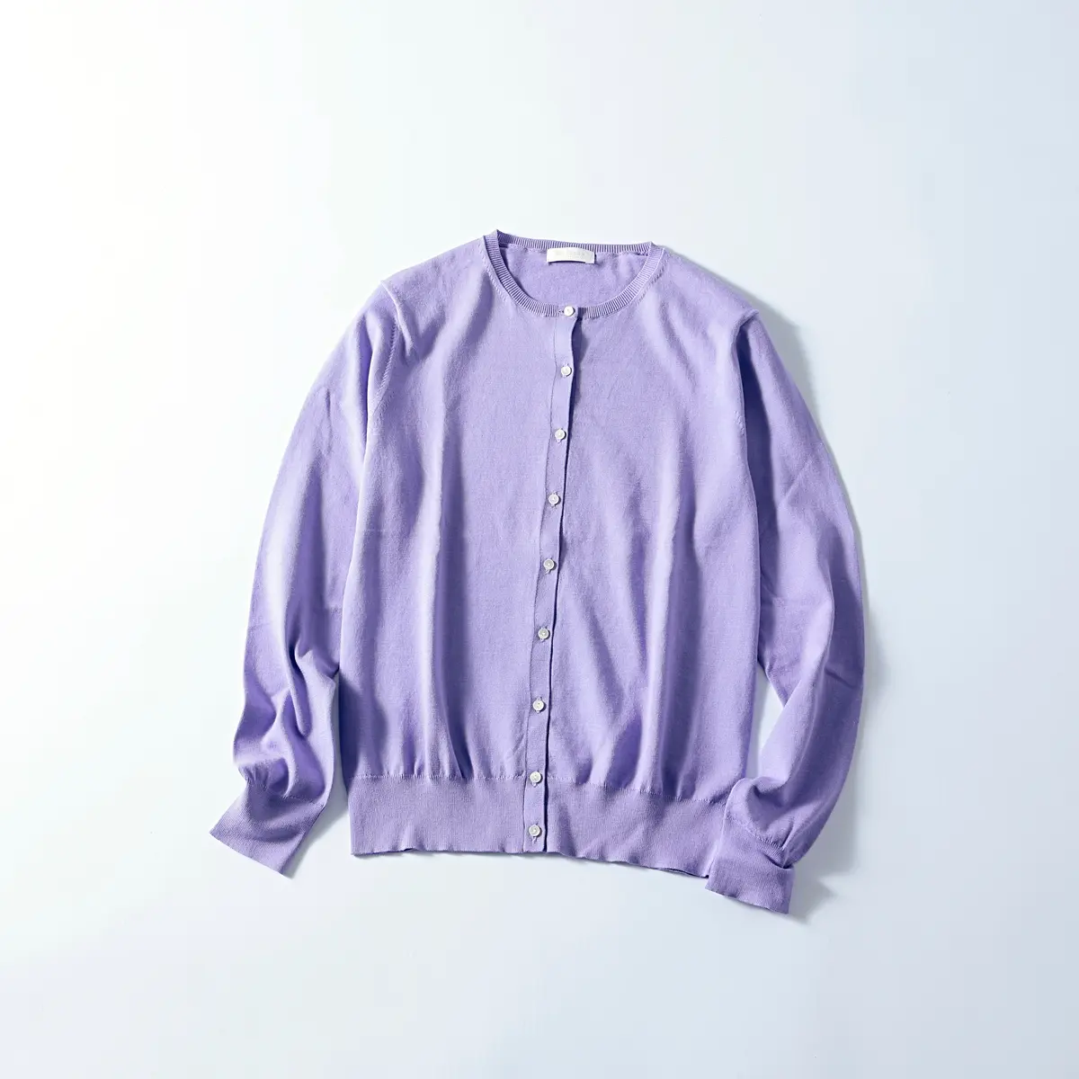 『ボールジィ』のラベンダーカーディガン