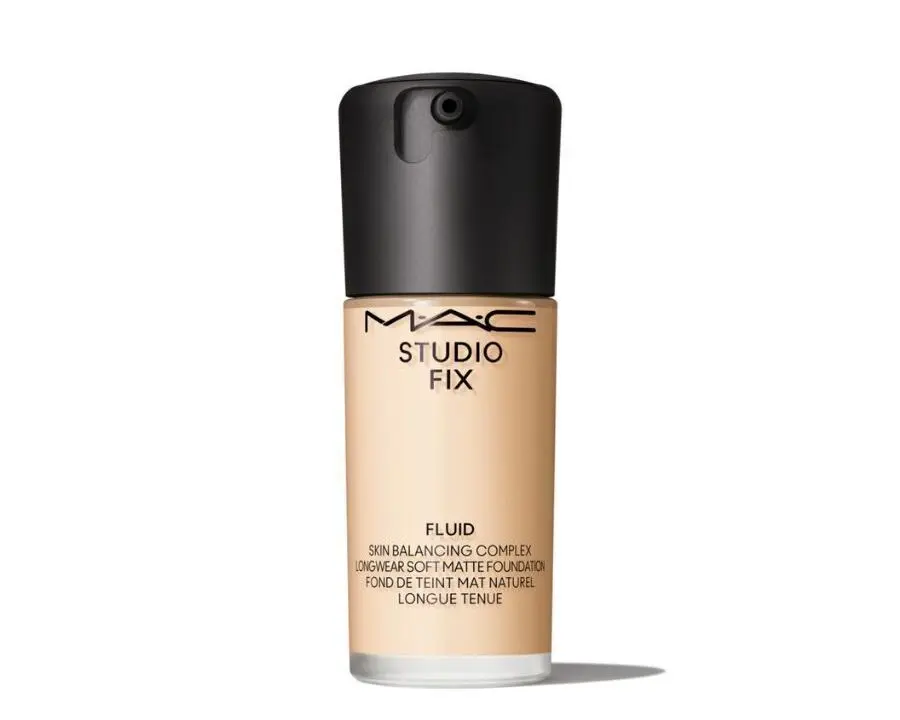 M·A·C　スタジオ フィックス フルイッド SPF 25　商品画像　くずれないベースメイク名品 2025