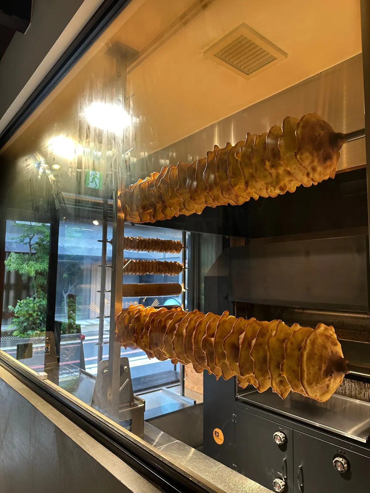 IKARIYA BEIKA KYOTO バウムクーヘン