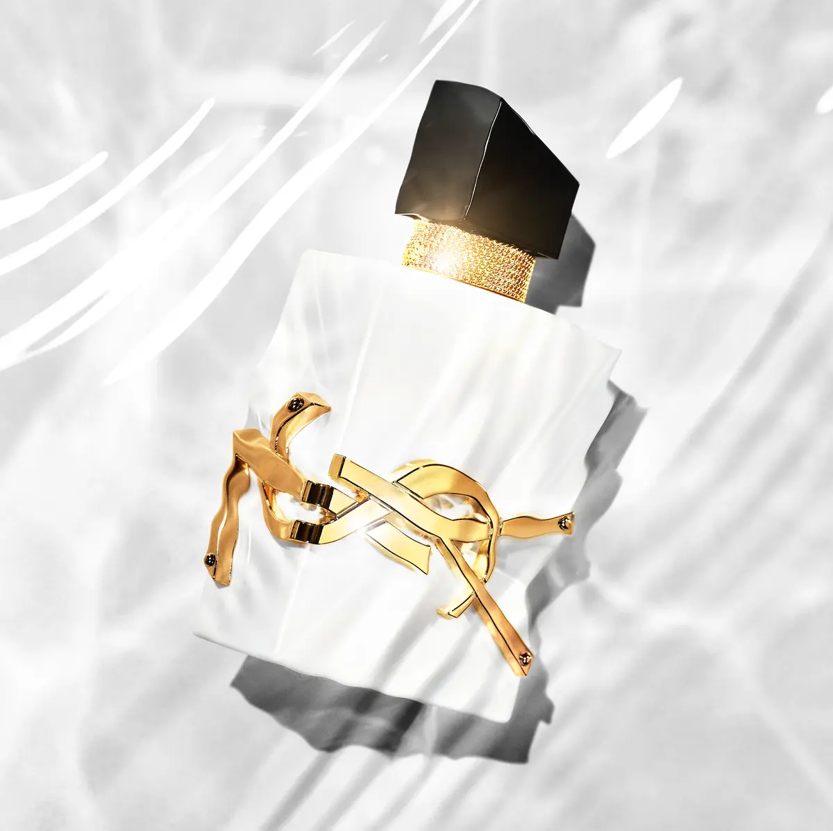 イヴ・サンローラン リブレ ロー ニュ