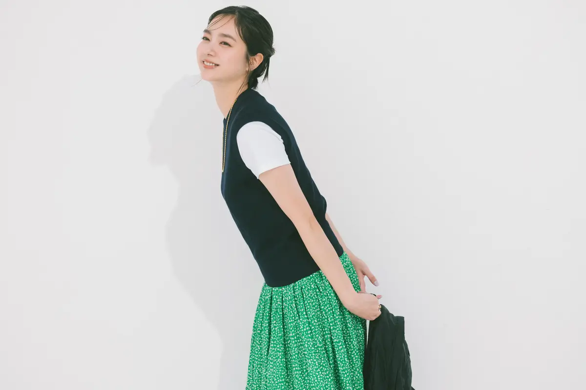 新川優愛　よりカット