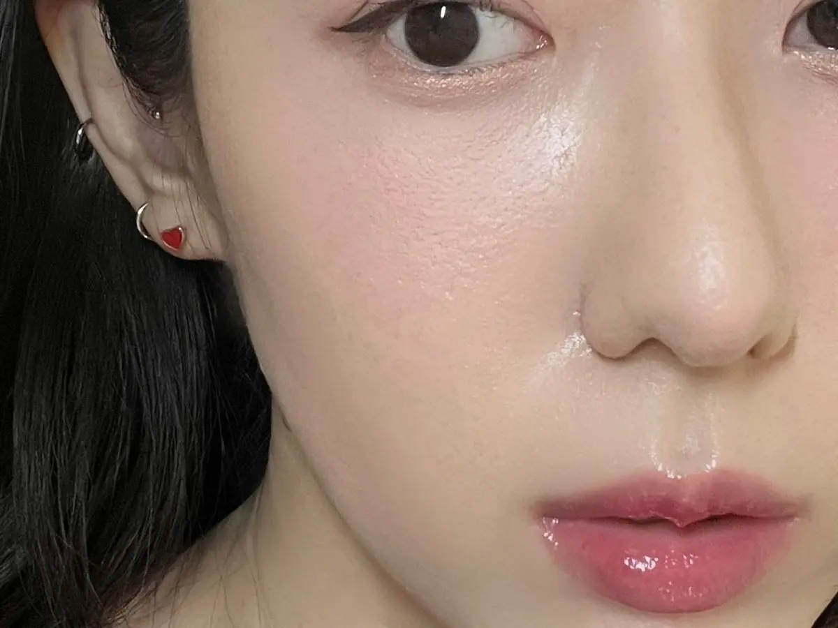 ネーミング／フラッフィーパウダーチーク