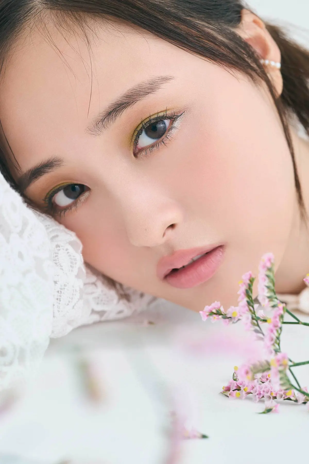 大友花恋　RMKメイク