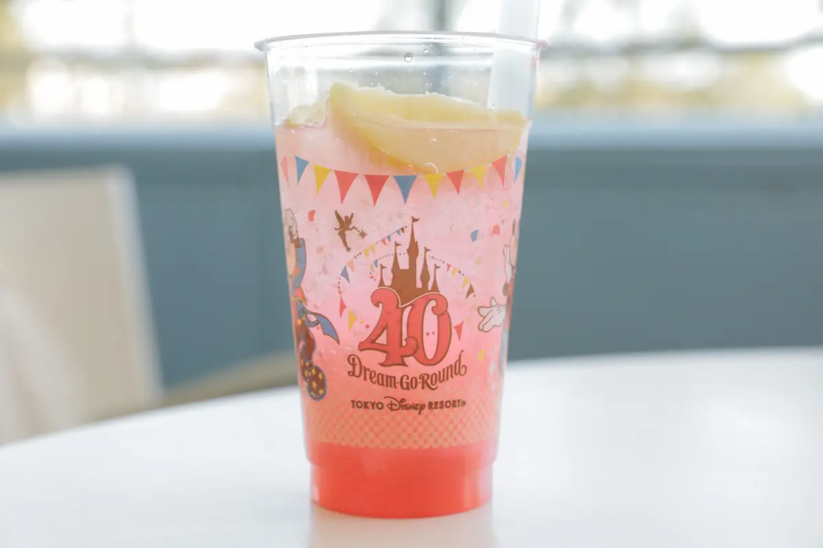 ディズニーランド、シー40周年ドリンクカップ