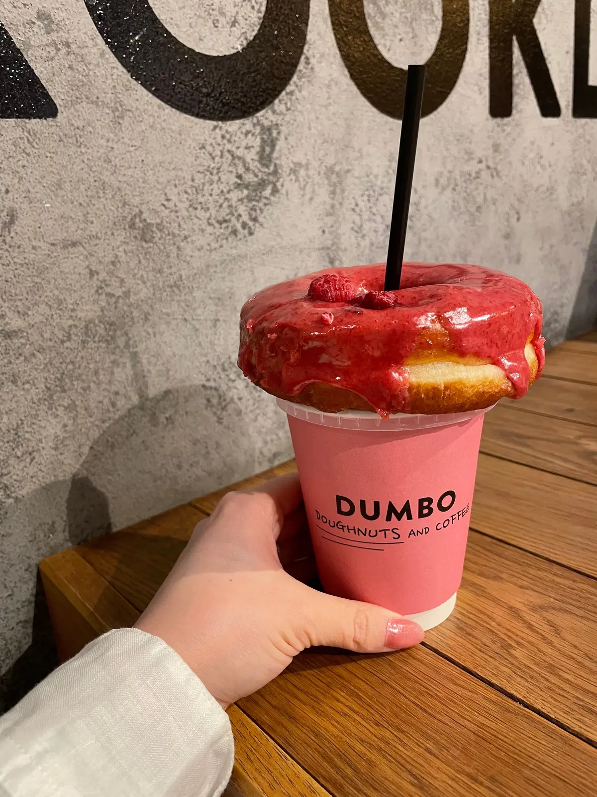 横浜　ドーナツ　DUMBO Doughnuts and Coffee　アソビル