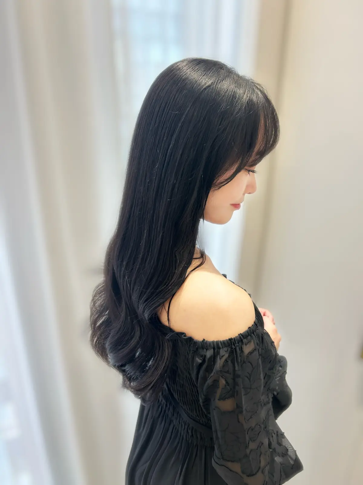 《黒髪ロング》春こそ楽しむ“透け感ダークの画像_5