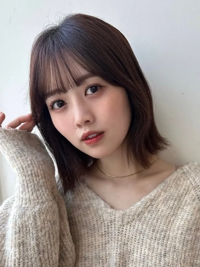 大人可愛いふんわりレイヤー　正面カット