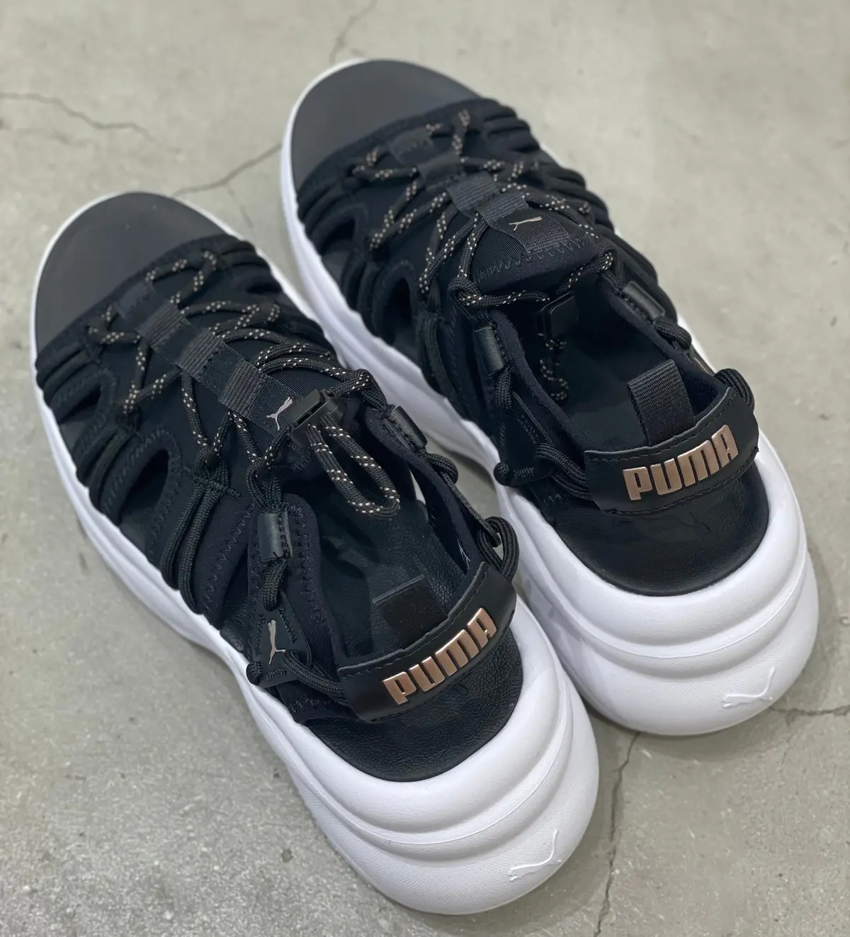 PUMA プーマ　サンダル