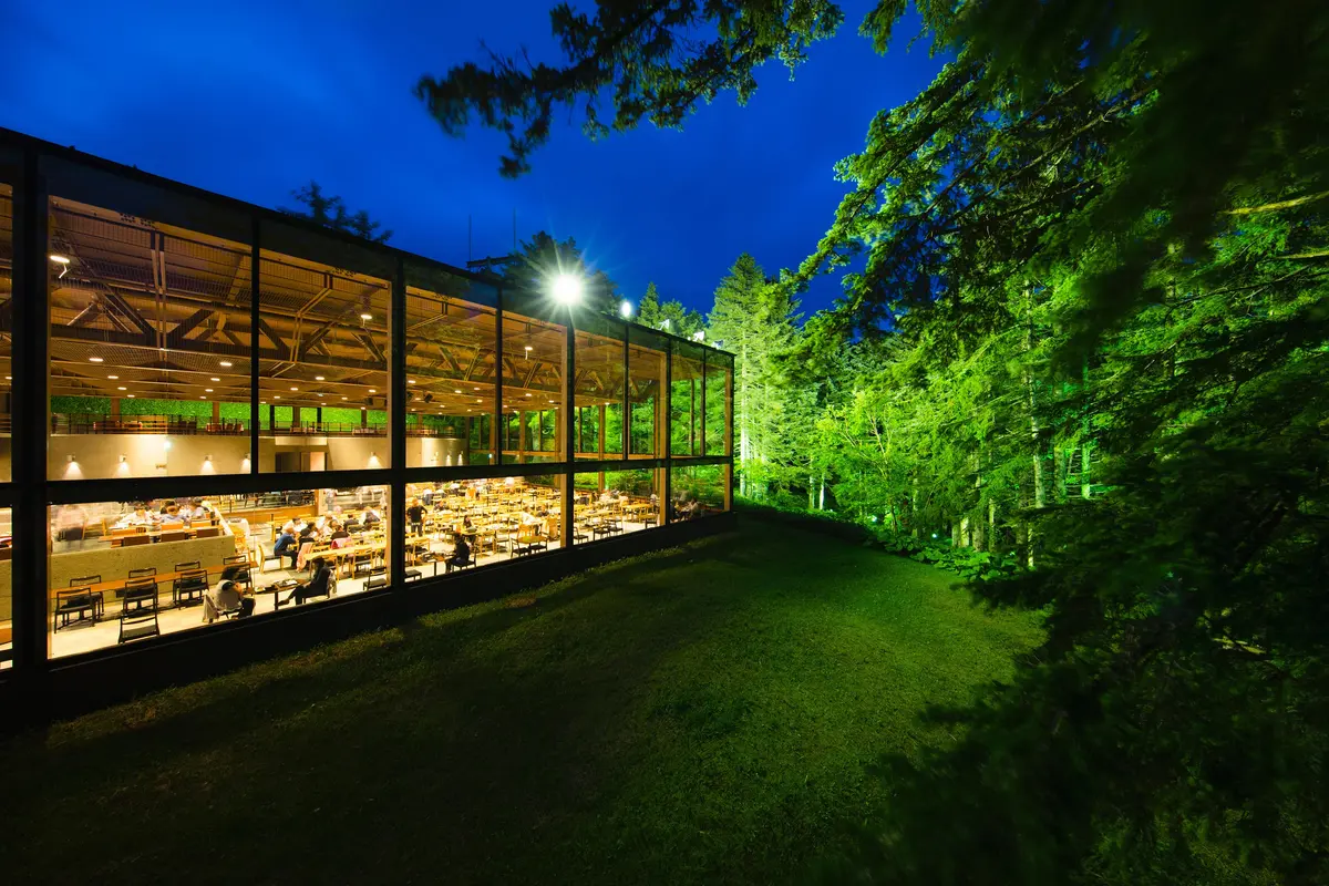 『リゾナーレトマム』森のレストラン ニニヌプリ 外観