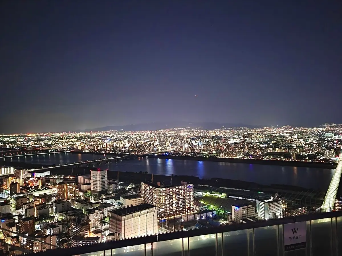 【梅田の夜景を一望】大阪梅田で夜景を見るの画像_5