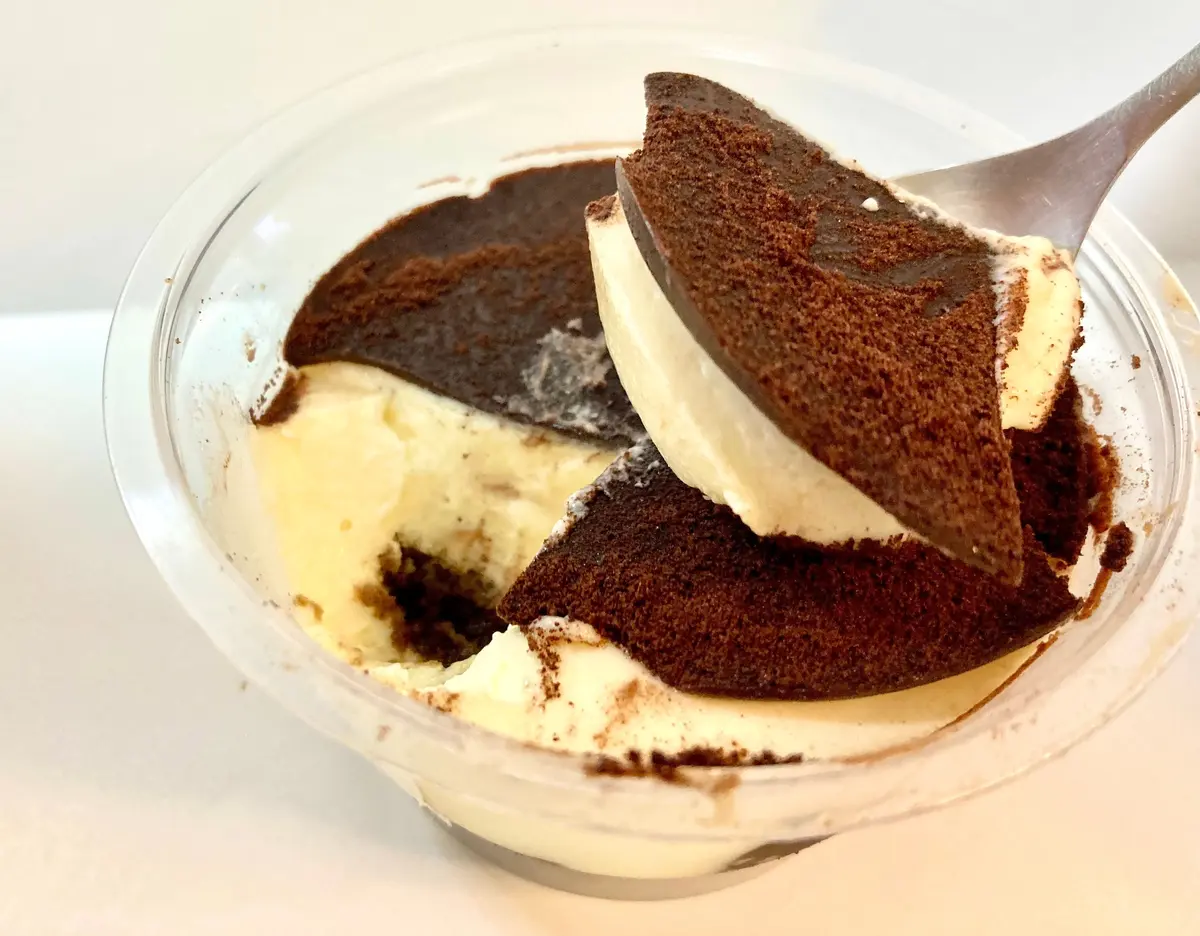 セブンイレブン　マシッソ！韓国イチ推しグルメフェア　パキっとティラミス