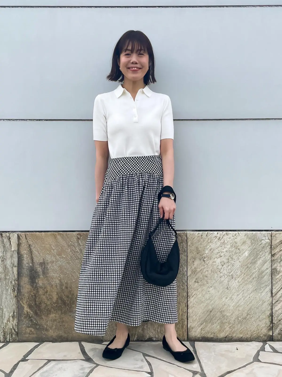 ユニクロ　ポロセーター半袖　オフホワイト　スカートコーデ