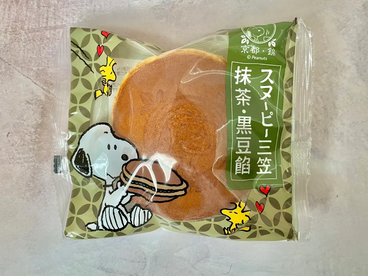 SNOOPY茶屋 京都・錦店で購入できる「スヌーピー三笠（どら焼き）黒豆入り抹茶あん」