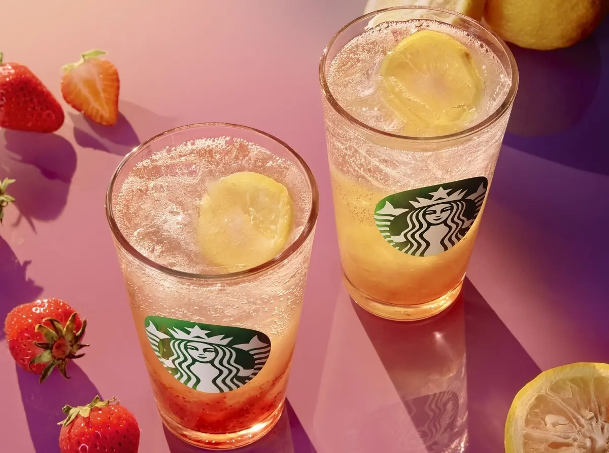 スタバ 新作】「チラックス ソーダ」シリーズ登場