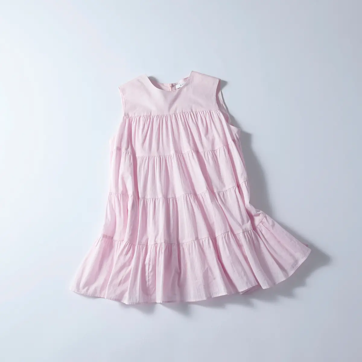 『マリハ』のティアードブラウス