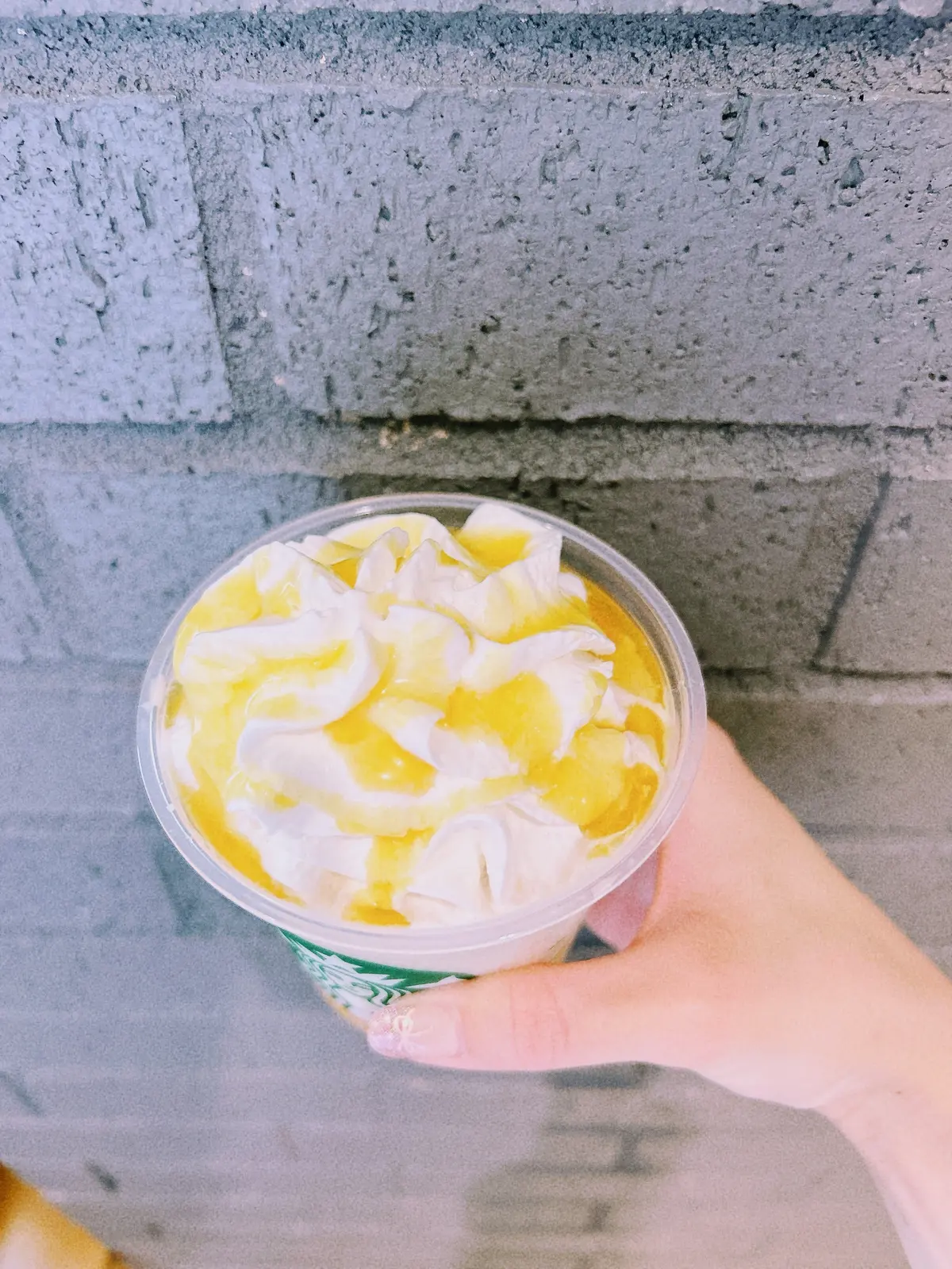 【スタバ新作】初夏のマンゴーが最高においの画像_2