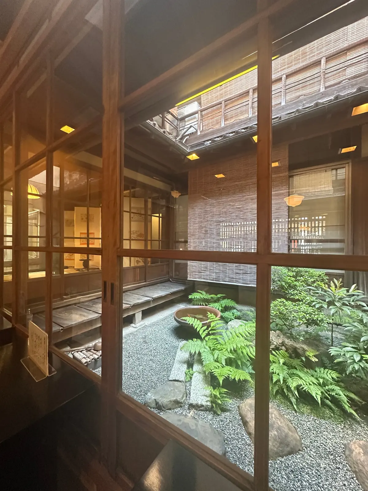 【京都烏丸駅徒歩5分】老舗の大極殿本舗 の画像_6