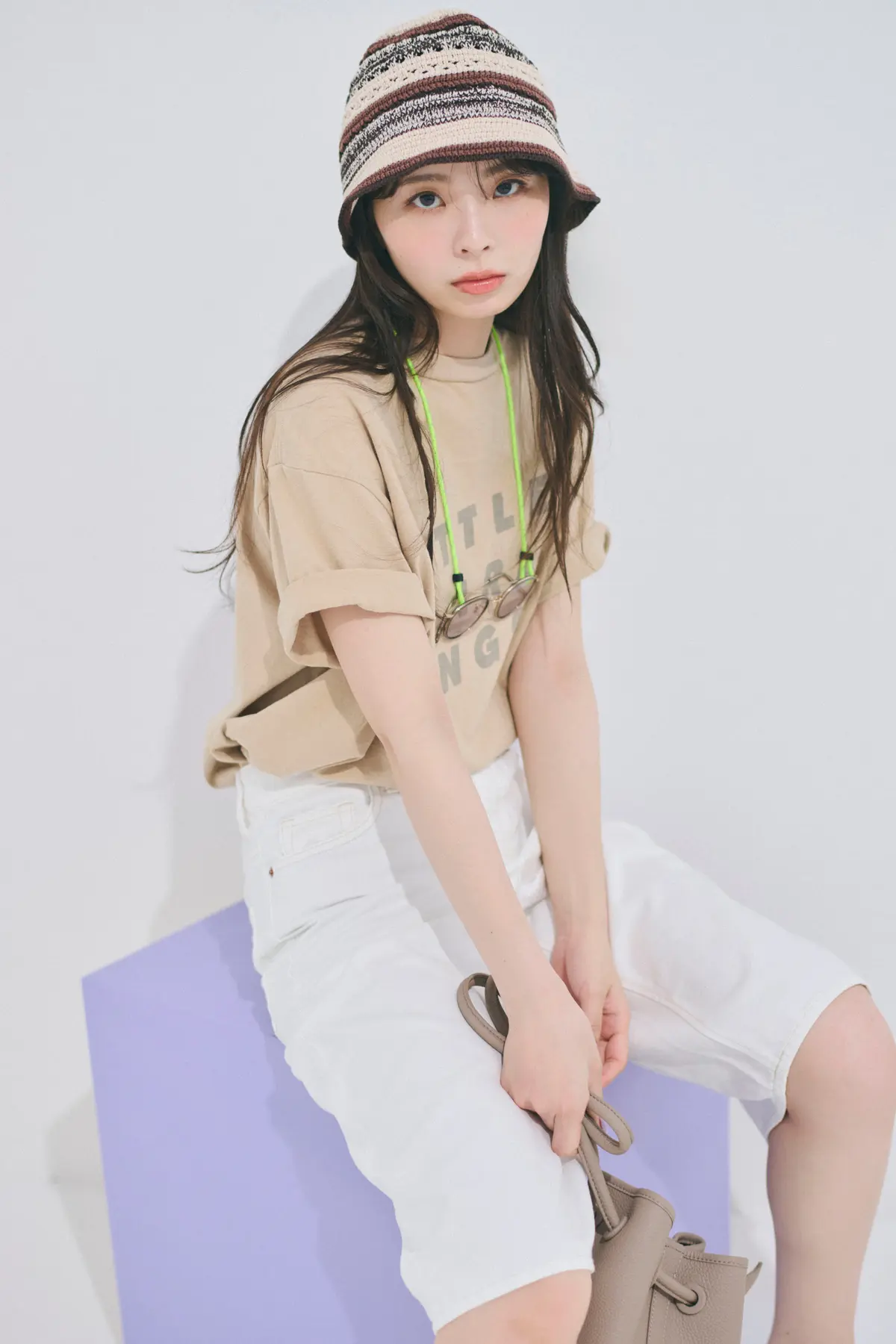 川口ゆりな　Tシャツ　よりカット