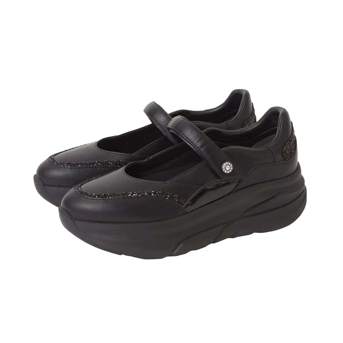 プラスダイアナ　メリージェーン　スニーカー