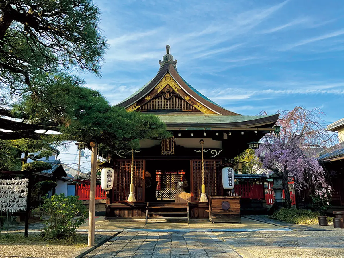 御霊神社