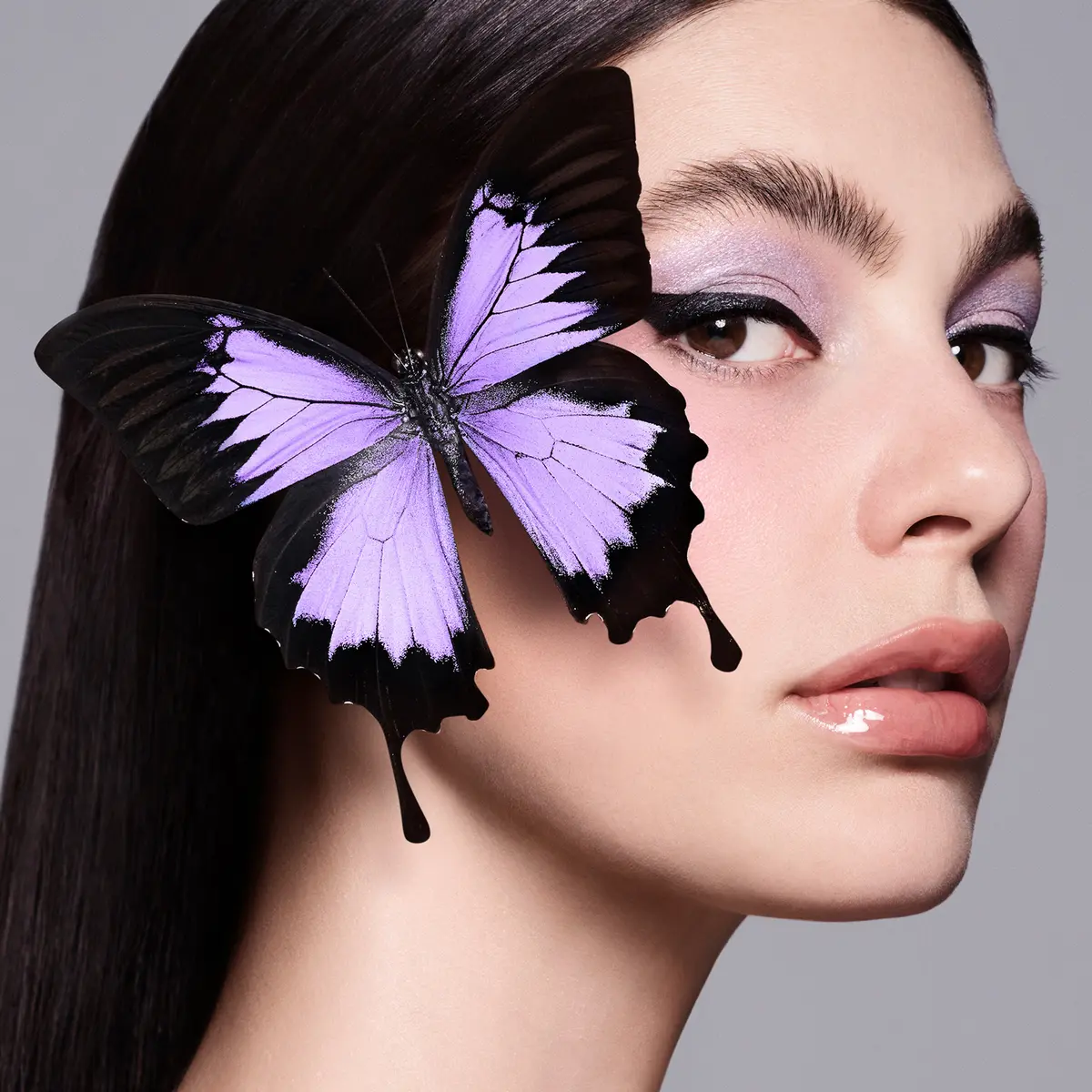 NARS THE BEAUTY TRANSFORMED COLLECTION　イメージビジュアル モデル画像　ナーズ 2025夏新色 夏コスメ2025