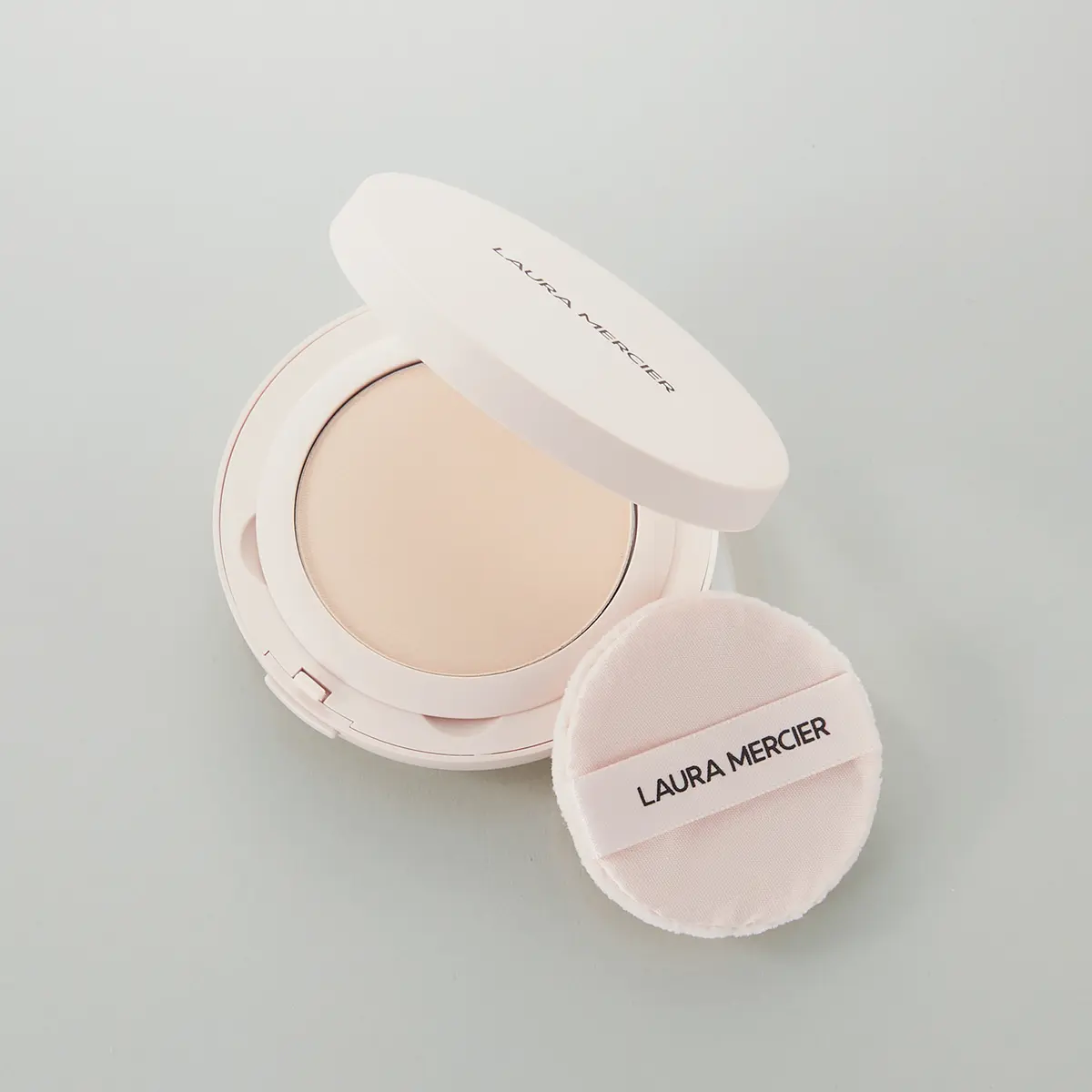 プレストパウダーおすすめ　LAURA MERCIER　ローラ メルシエ トランスルーセント プレスト セッティング パウダー ウルトラブラー