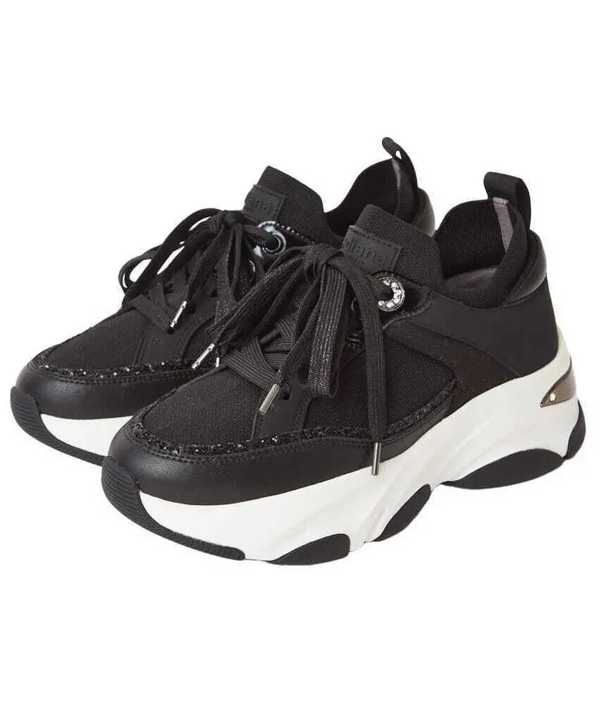 プラスダイアナ　ダブルシューレース　スニーカー