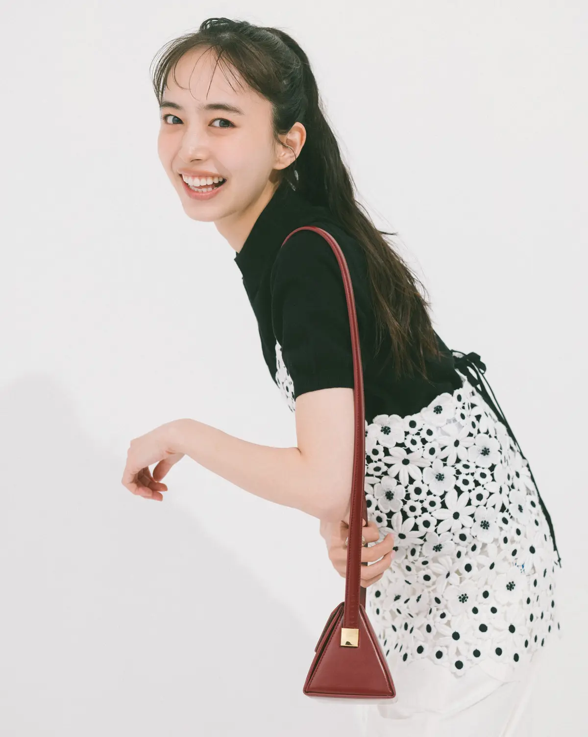 井桁弘恵　よりカット