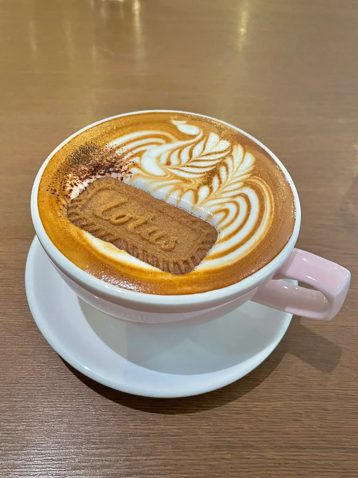 福岡天神にある世界トップクラスのラテアーティスト安藤貴裕さんがオーナーの大人気カフェ“ConnectCoffee”の「Winter Late（冬のラテ）」