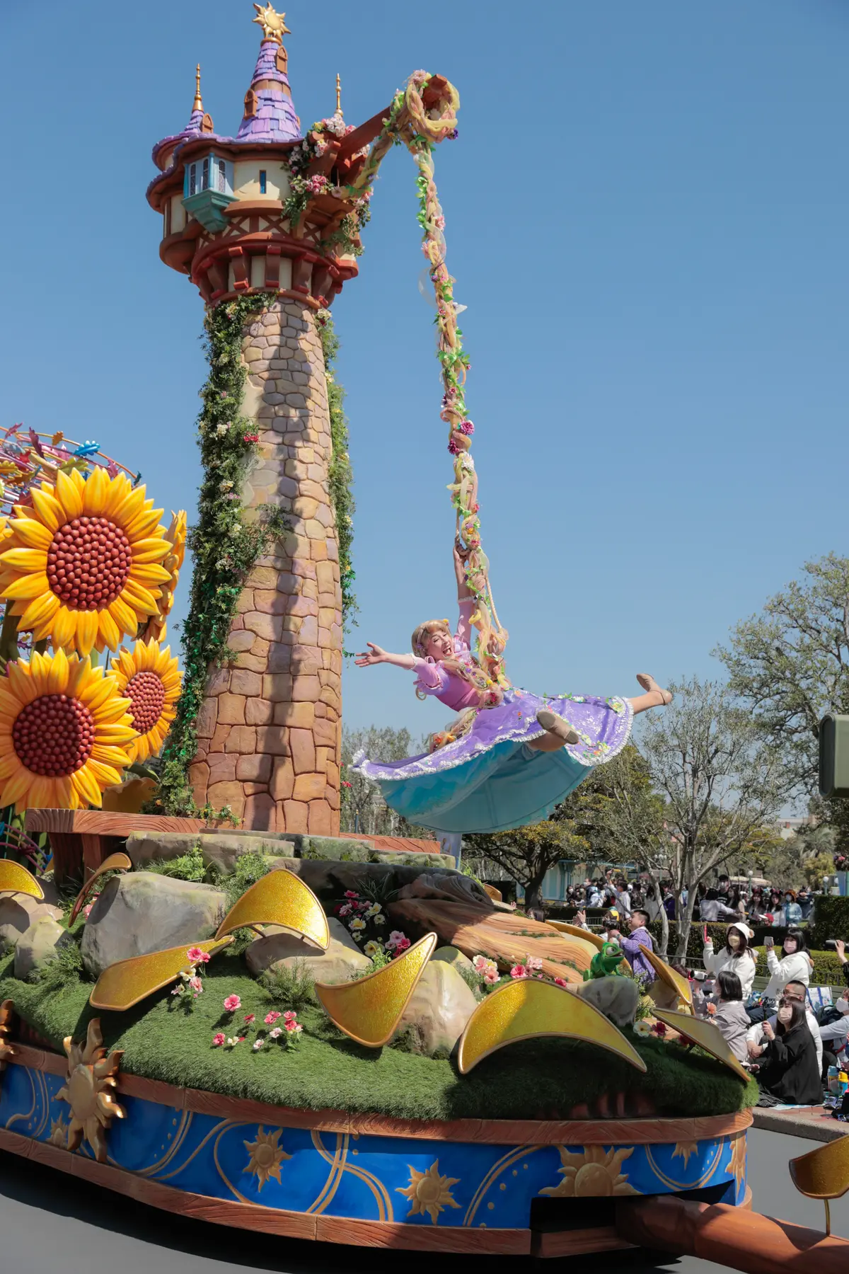 東京ディズニーランドのハーモニーインカラーに登場したラプンツェル